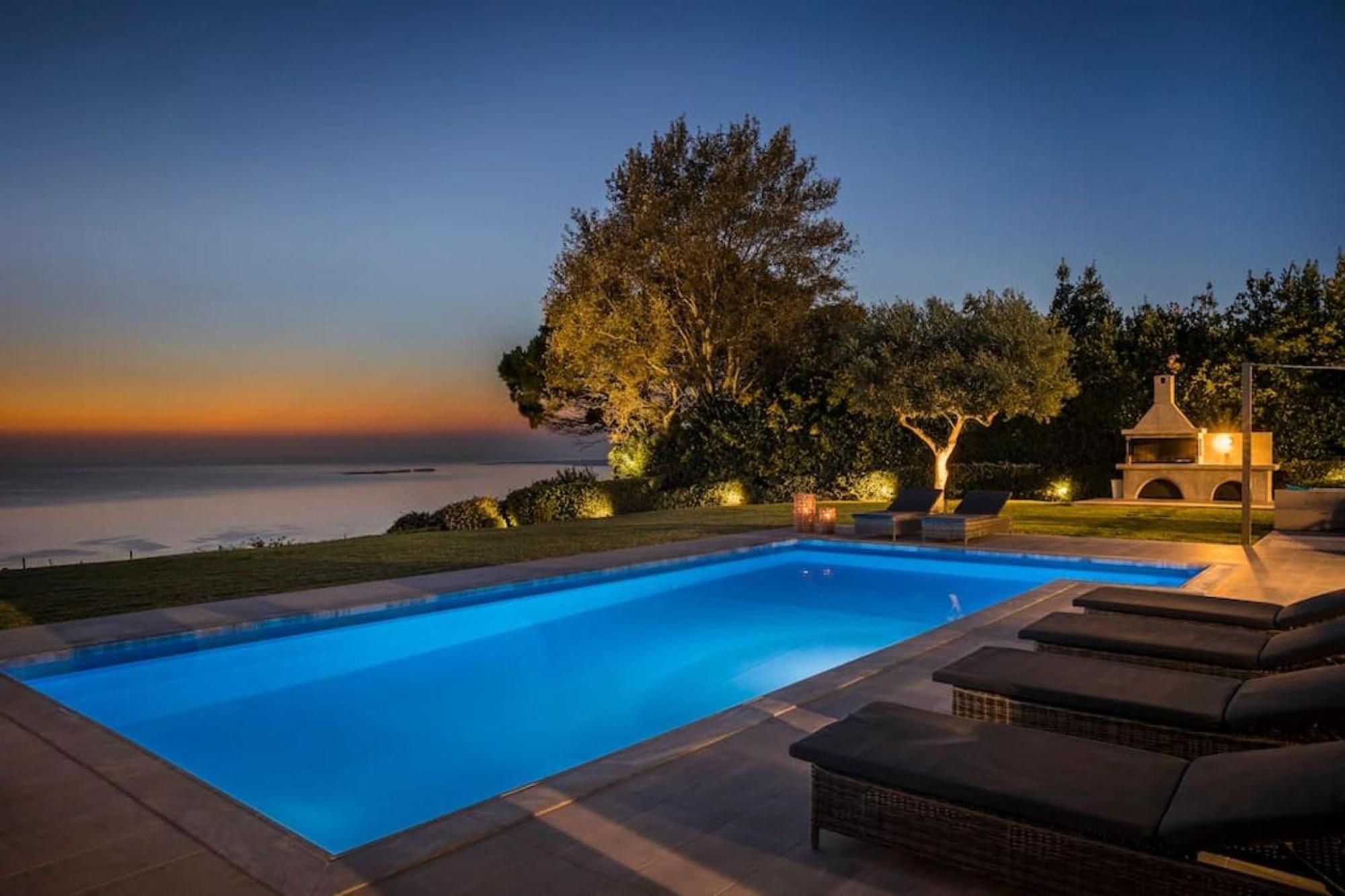 Villa Grande Azzurro In Lakíthra Exterior foto