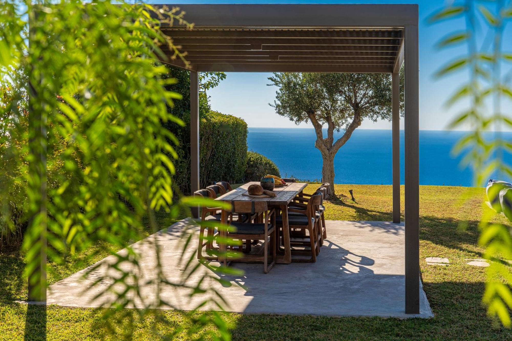Villa Grande Azzurro In Lakíthra Exterior foto